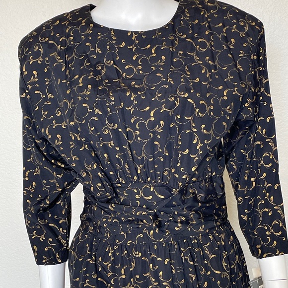 NWT Vintage 80’s Black Gold Vine Print Long Sleeve Jumpsuit by Paquette Too! - Picture 3 of 11